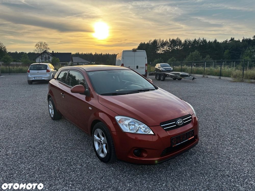 Kia ProCeed 1.4 Comfort + - 25