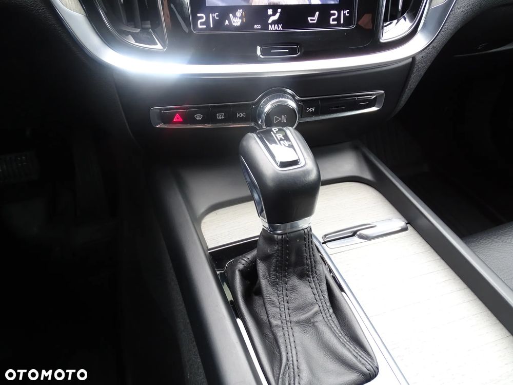 Volvo S60 T5 Inscription - 32