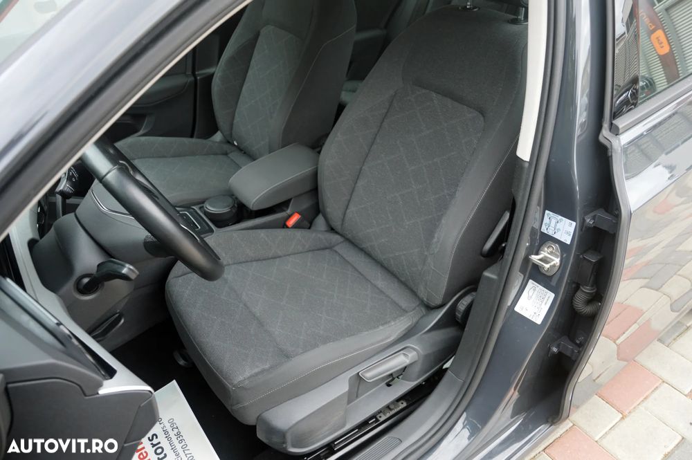 Volkswagen Golf 2.0 TDI Life - 23