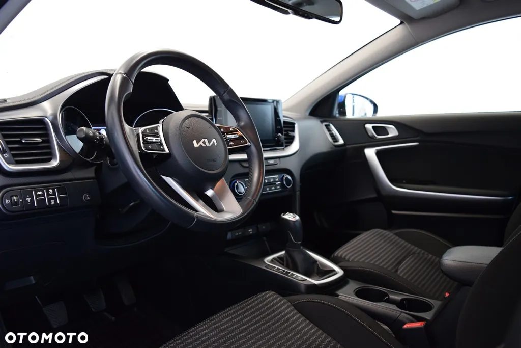 Kia Ceed 1.5 T-GDI M - 15