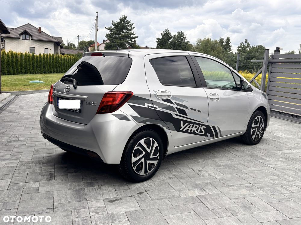 Toyota Yaris 1.33 Prestige - 3