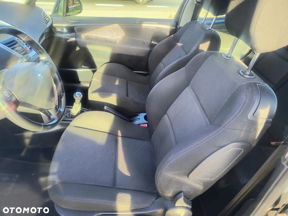 Peugeot 207 110 HDi FAP (Blue Lion) Platinum - 20