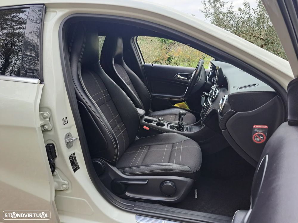 Mercedes-Benz A 180 CDI (BlueEFFICIENCY) Urban - 12