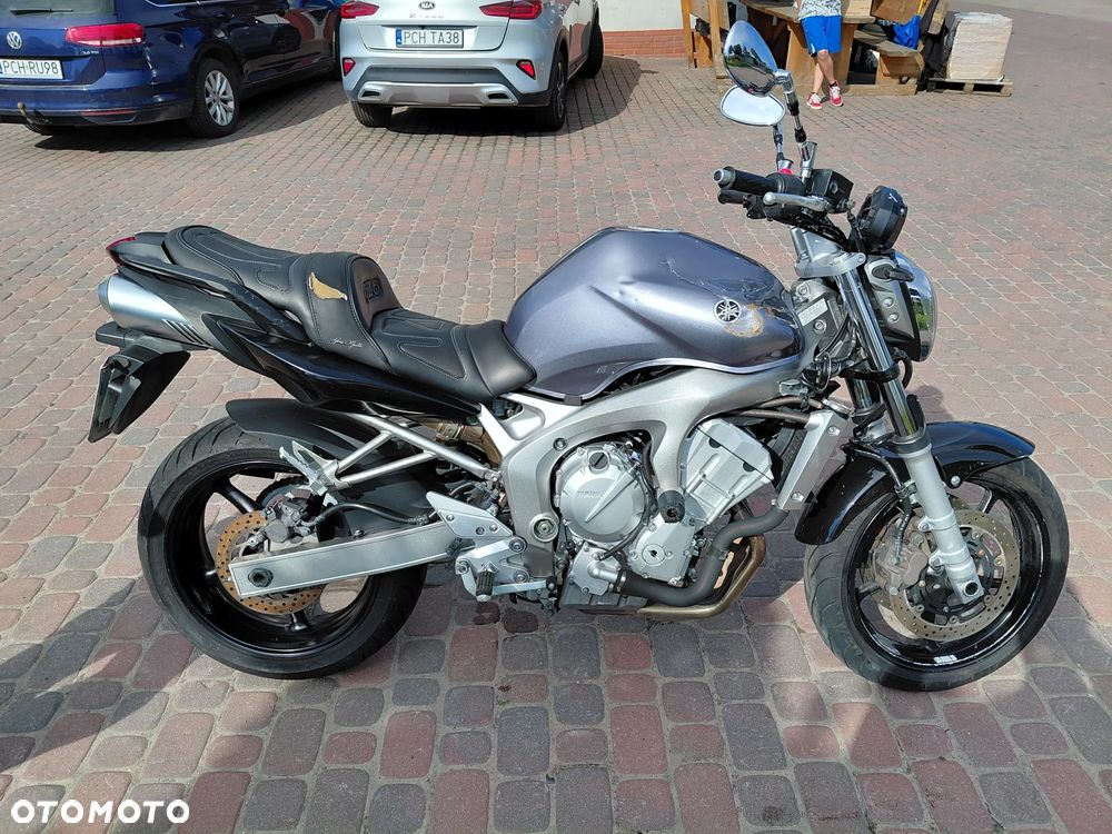 Yamaha FZ6 - 6