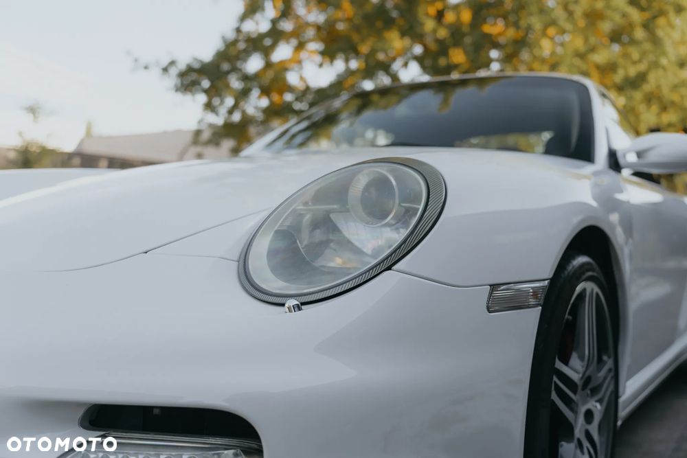 Porsche 911 Turbo Tiptronic S - 17