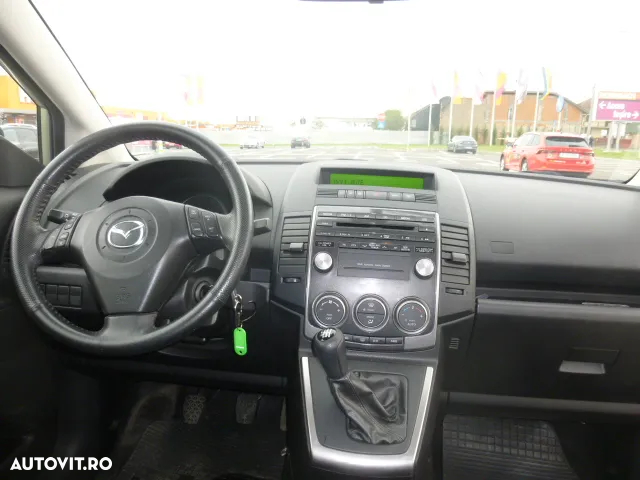 Mazda 5 - 7