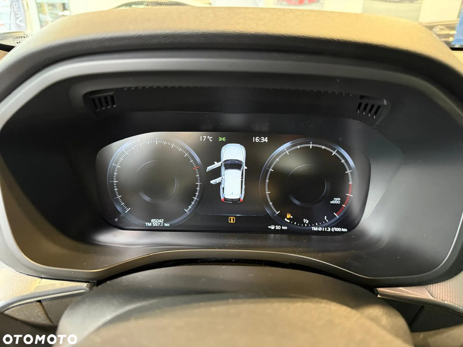 Volvo XC 60 B5 B AWD Momentum Pro - 13