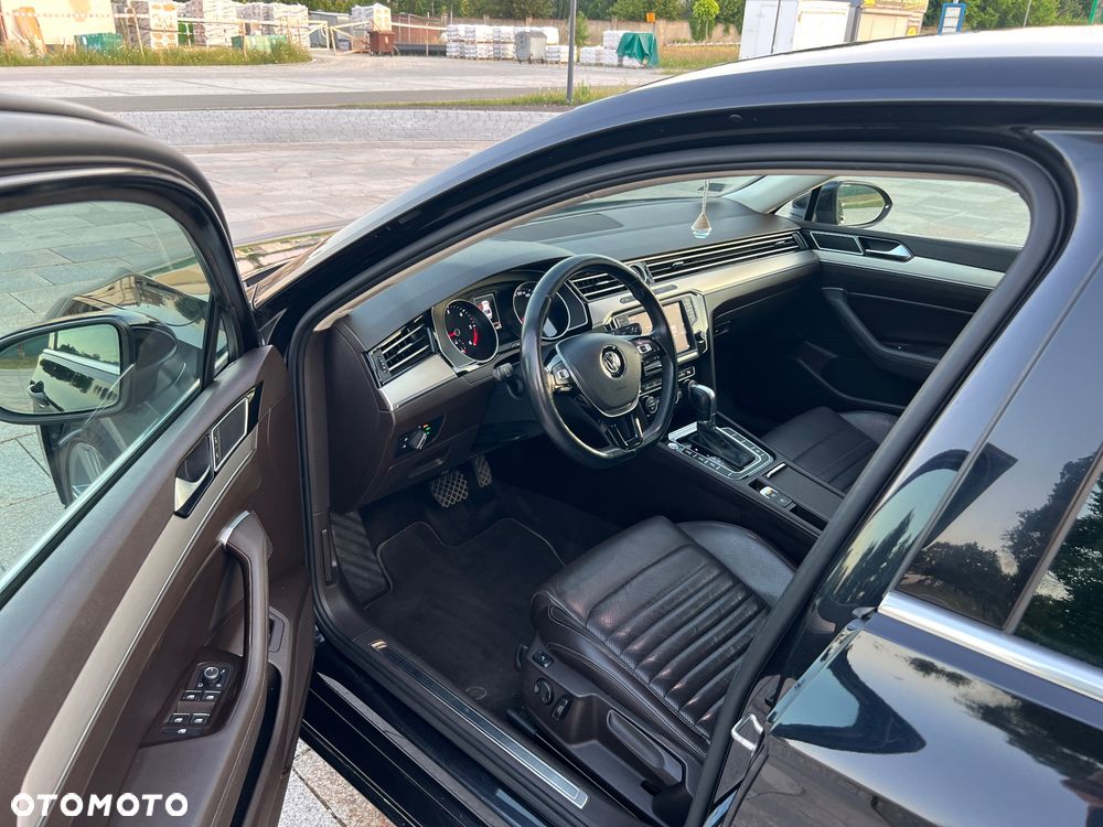Volkswagen Passat 2.0 TDI BMT Highline DSG - 23