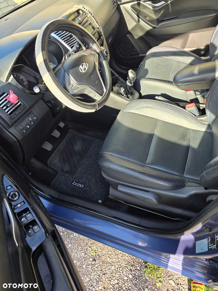 Hyundai ix20 - 7