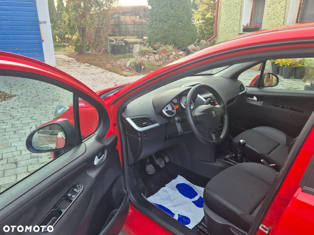 Peugeot 207 95 VTi Family - 10