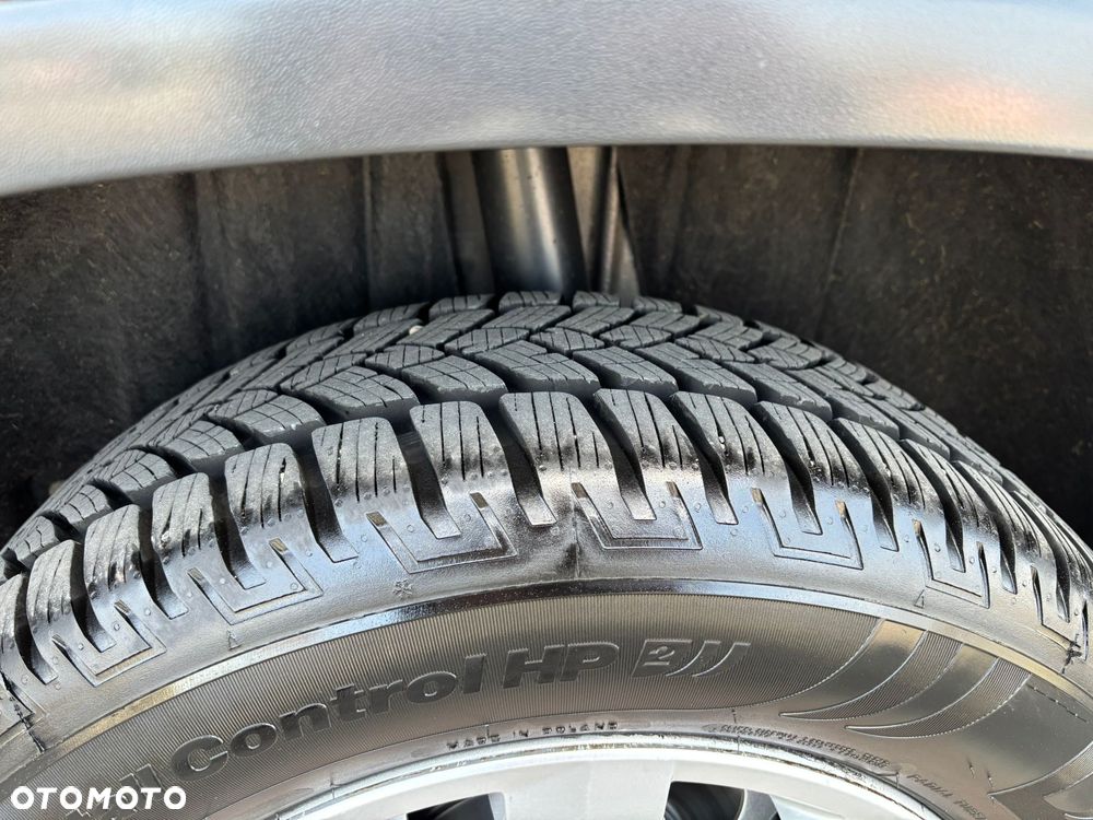 Volkswagen Tiguan 2.0 TDI DPF BlueMotion Technology Exclusive - 22