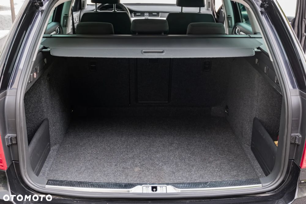 Skoda Superb 2.0 TDI Ambition DSG - 12