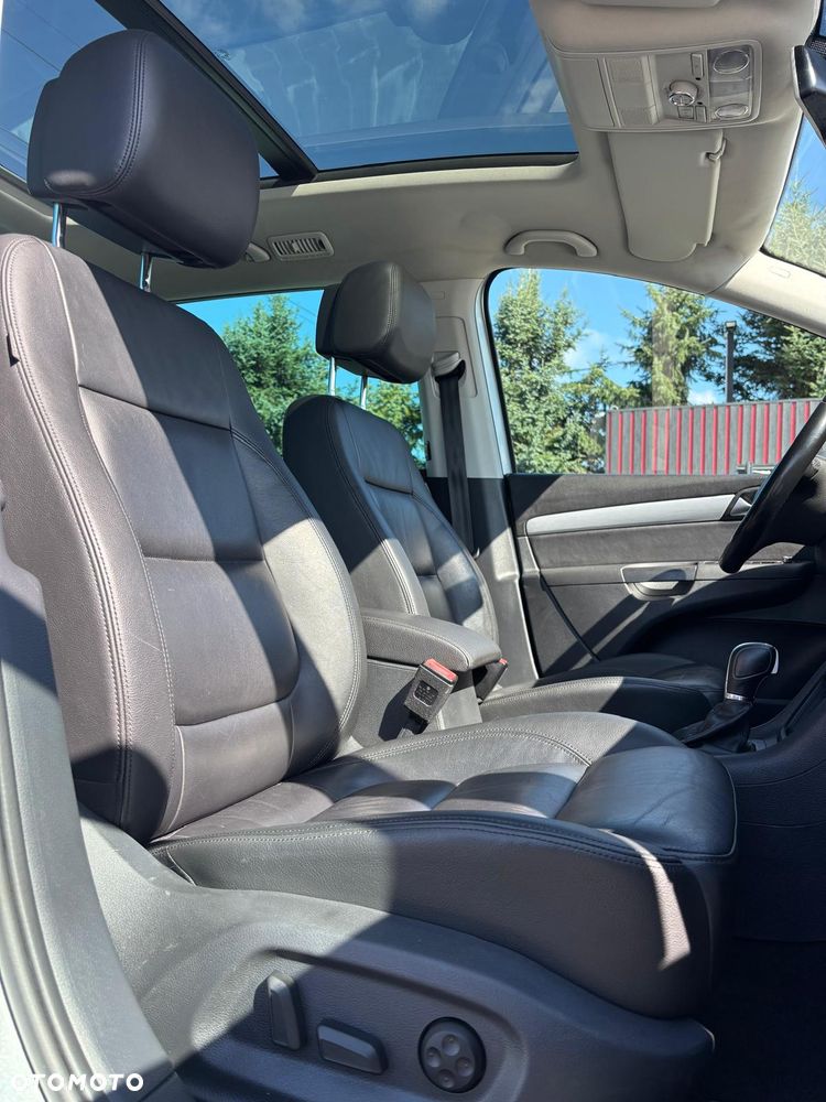 Volkswagen Sharan - 8