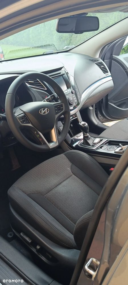 Hyundai i40 1.7 CRDi Comfort - 2