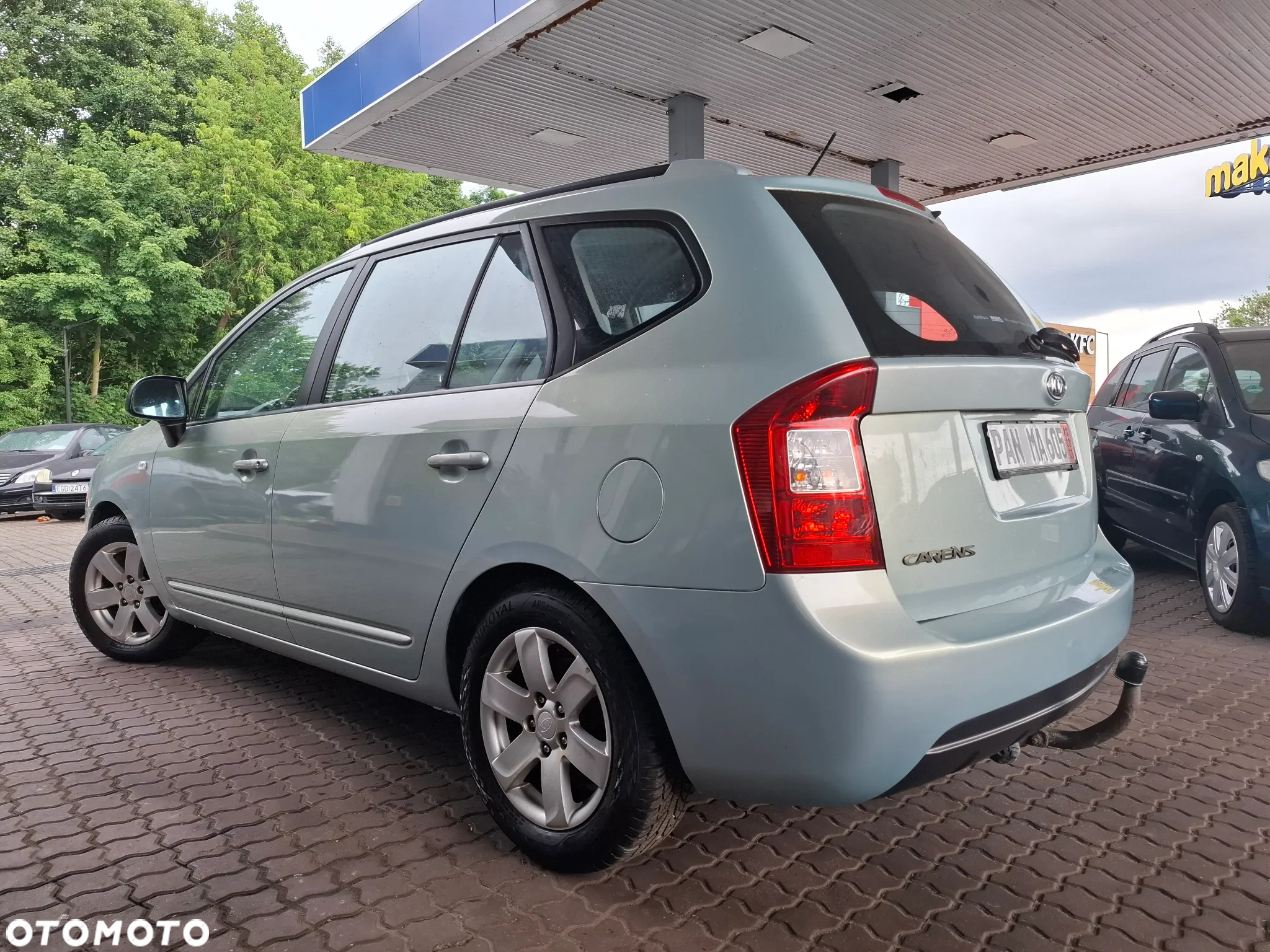 Kia Carens 2.0 EX - 14