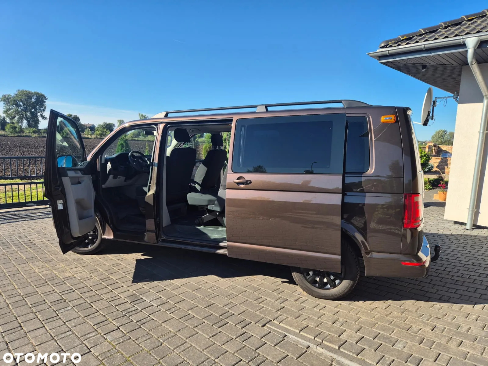 Volkswagen Caravelle 2.0 TDI L2 Comfortline - 14