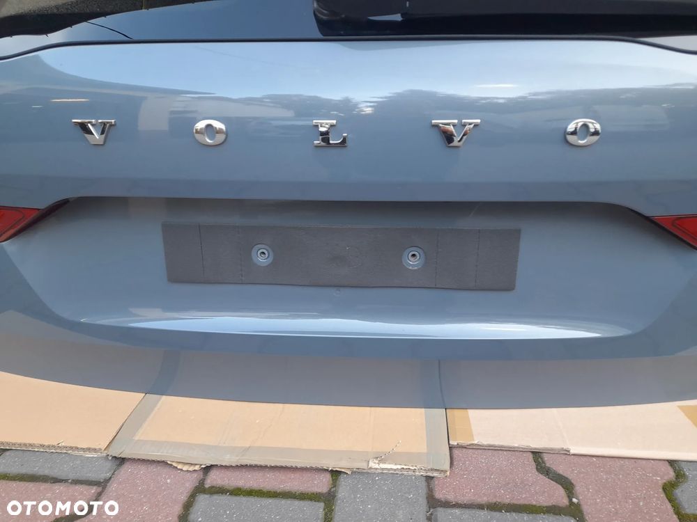 Klapa bagażnika kolor 728 volvo xc60 II 2023R - 9