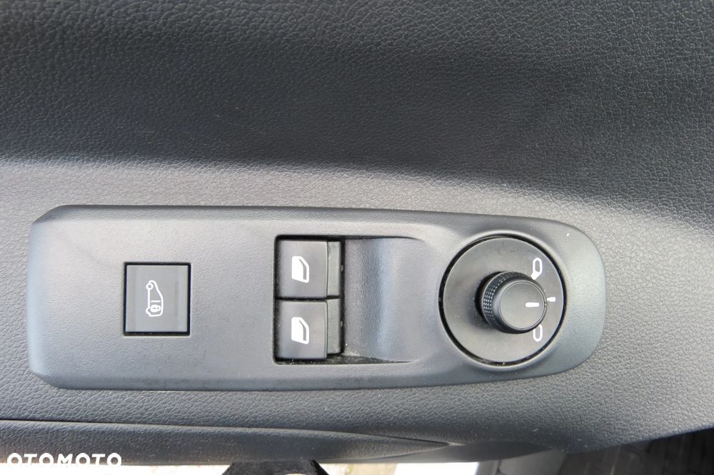 Toyota Proace City 1.2 D-4t 130km A/t Long Brygadówka - 21