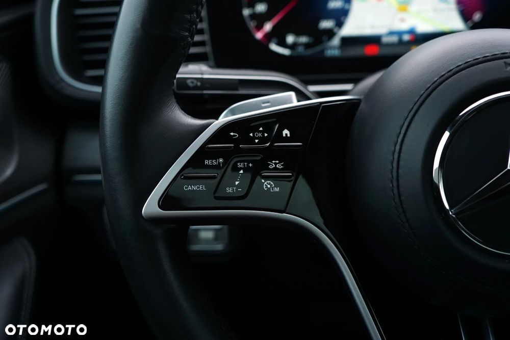 Mercedes-Benz GLE - 24