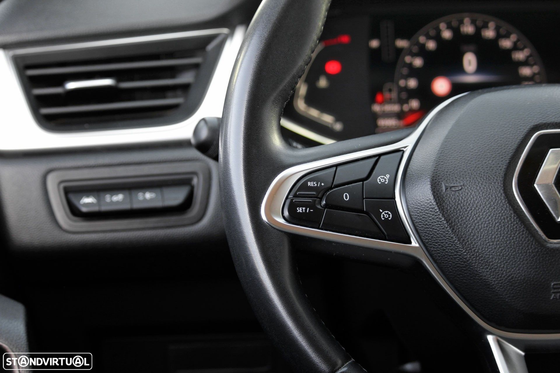 Renault Captur - 20