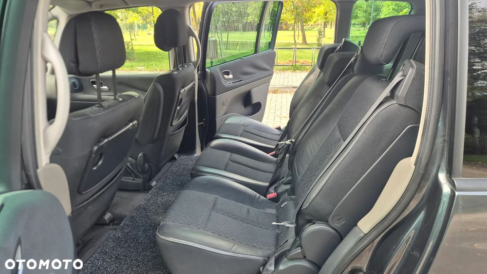Renault Espace 2.2 dCi Expression - 13