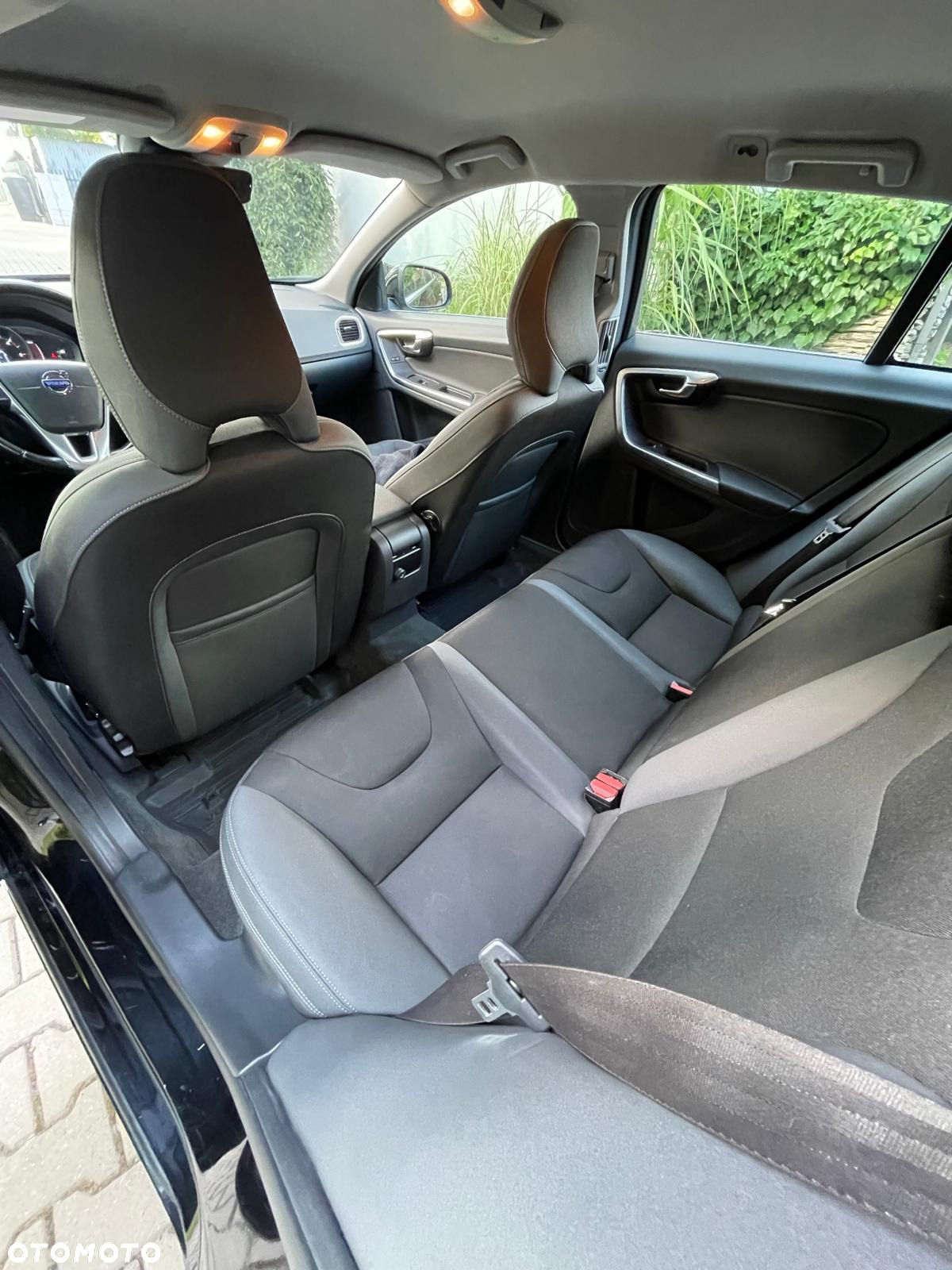 Volvo V60 - 12