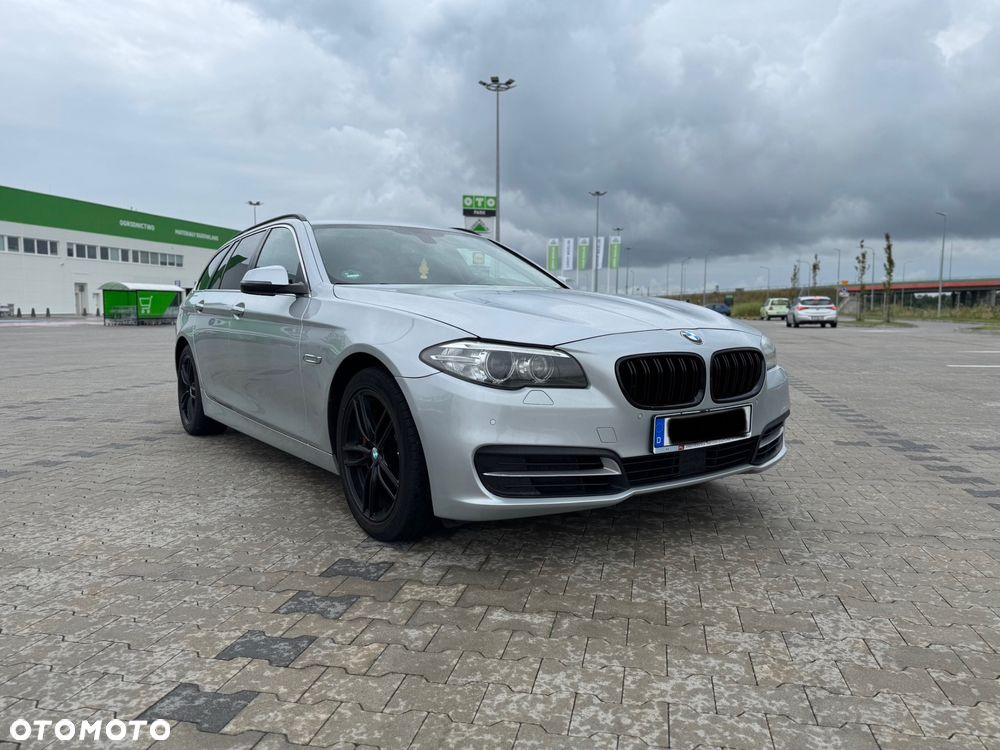 BMW Seria 5 525d Sport-Aut Luxury Line - 5