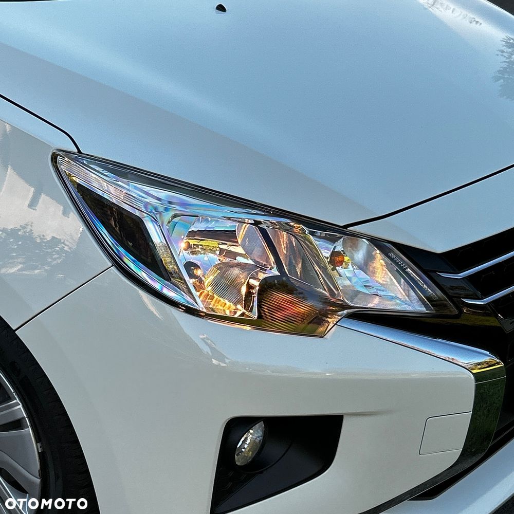 Mitsubishi Space Star - 11
