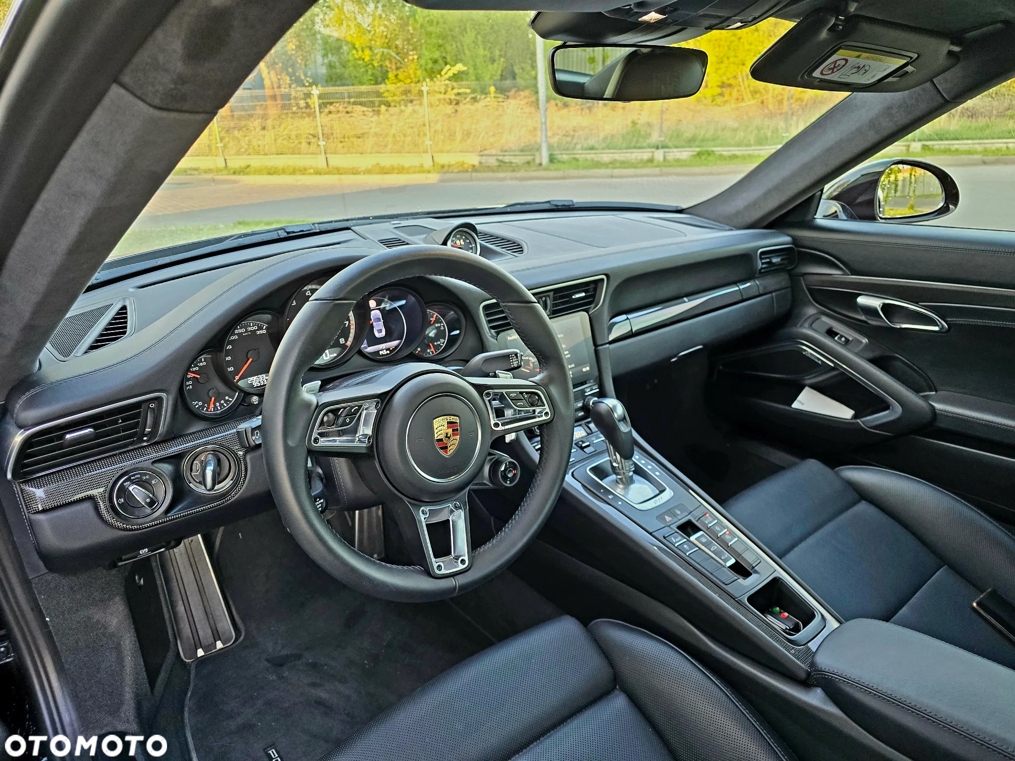 Porsche 911 Turbo S - 27