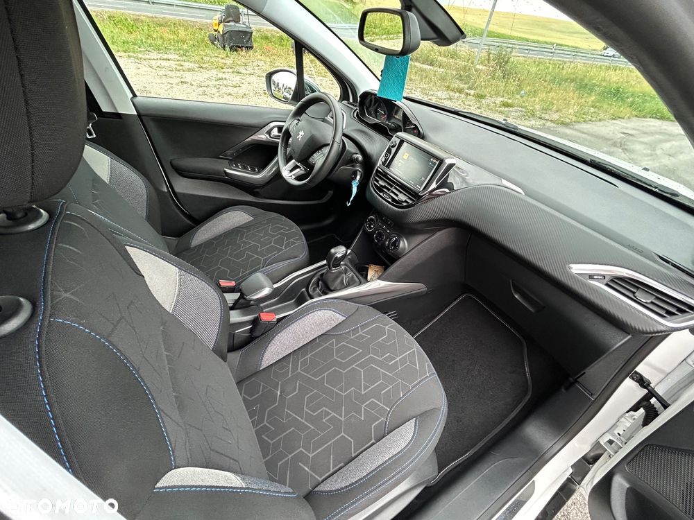 Peugeot 2008 PureTech 110 Stop&Start Style - 5