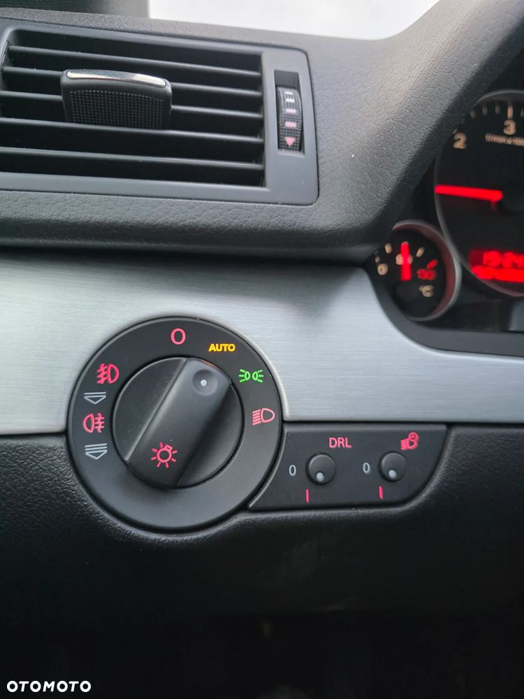 Audi A4 Avant 2.0 TDI DPF Quattro - 10