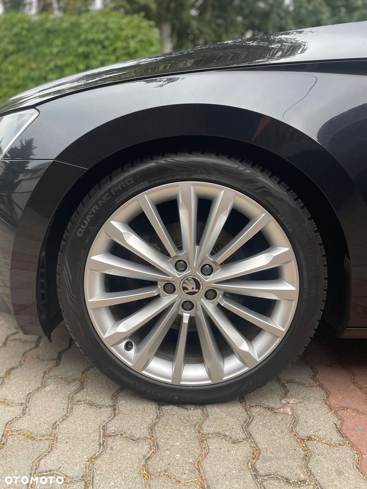 Skoda Superb 2.0 TDI DSG Style - 9
