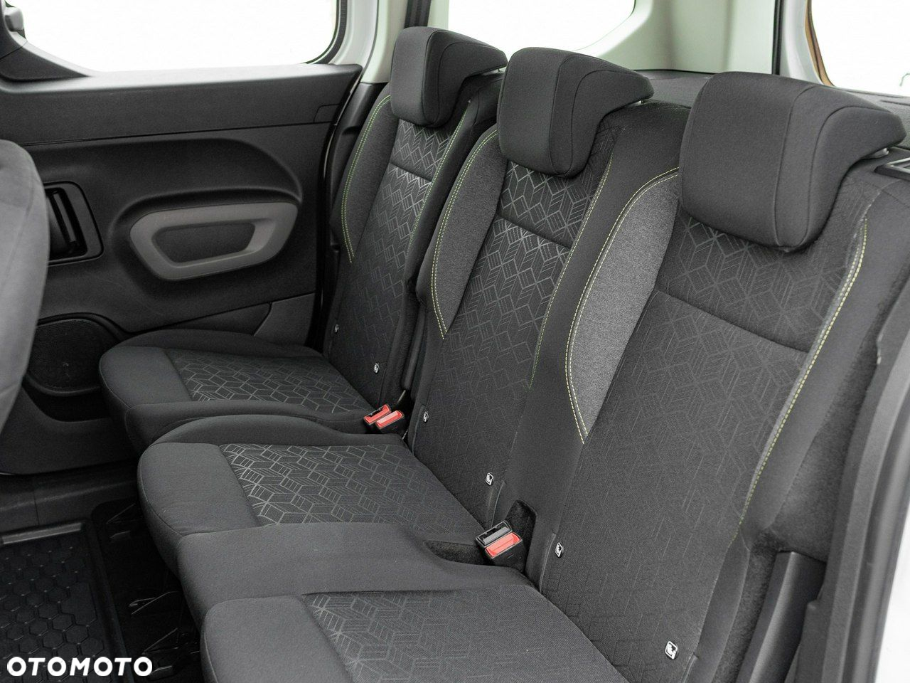 Peugeot Rifter 1.2 PureTech Active S&S - 21