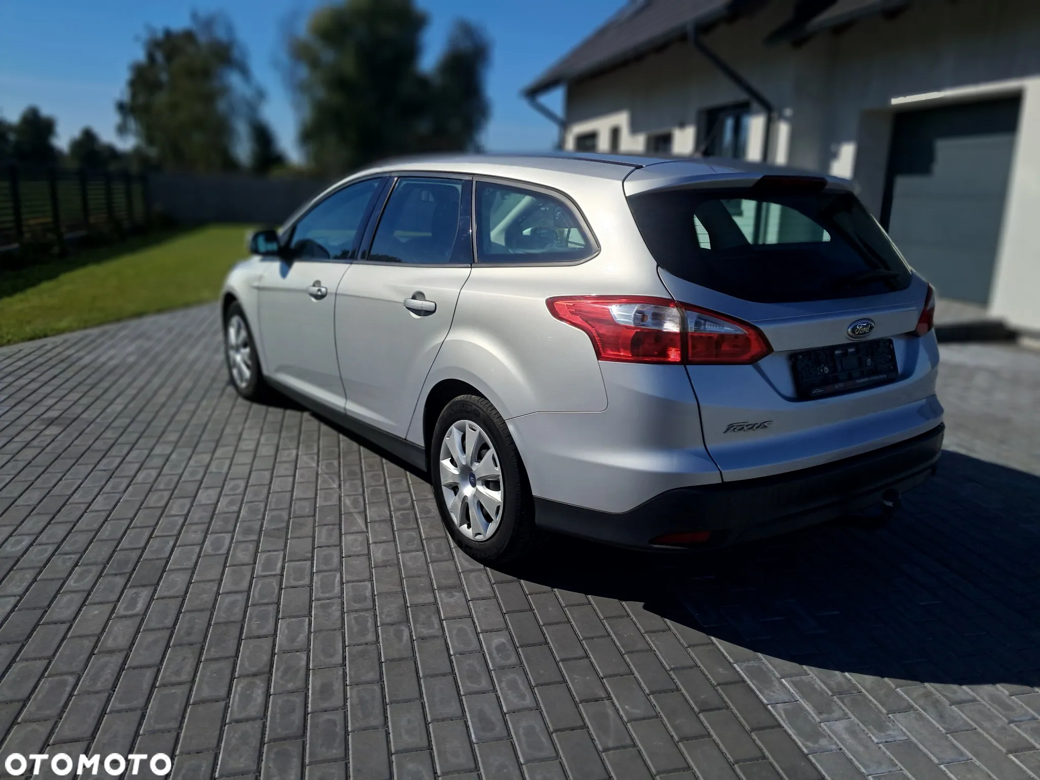 Ford Focus Turnier 1.0 EcoBoost Start-Stopp-System Ambiente - 6