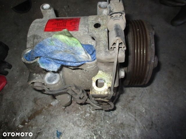 Sprężarka klimy Mitsubishi Carisma lift 1.8 GDI - 2