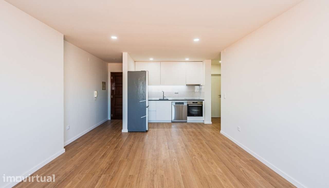 Apartamento T1+1 renovado para venda em Matosinhos Sul - Grande imagem: 3/15