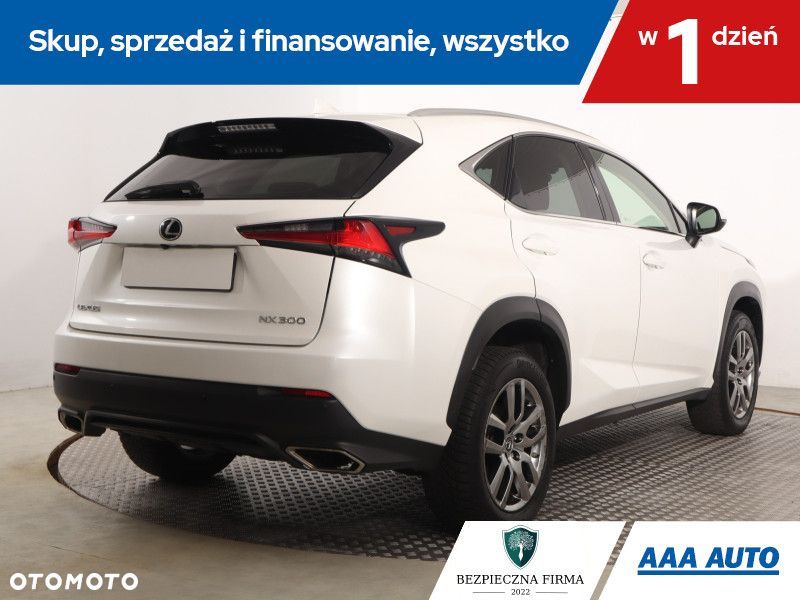 Lexus NX - 7