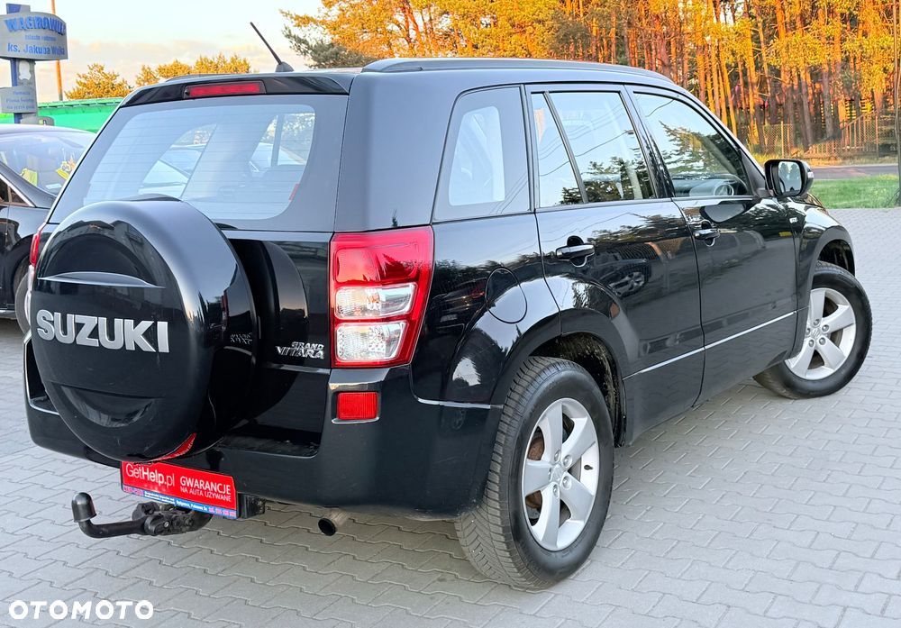 Suzuki Grand Vitara 1.9 DDiS Club DPF Family - 2