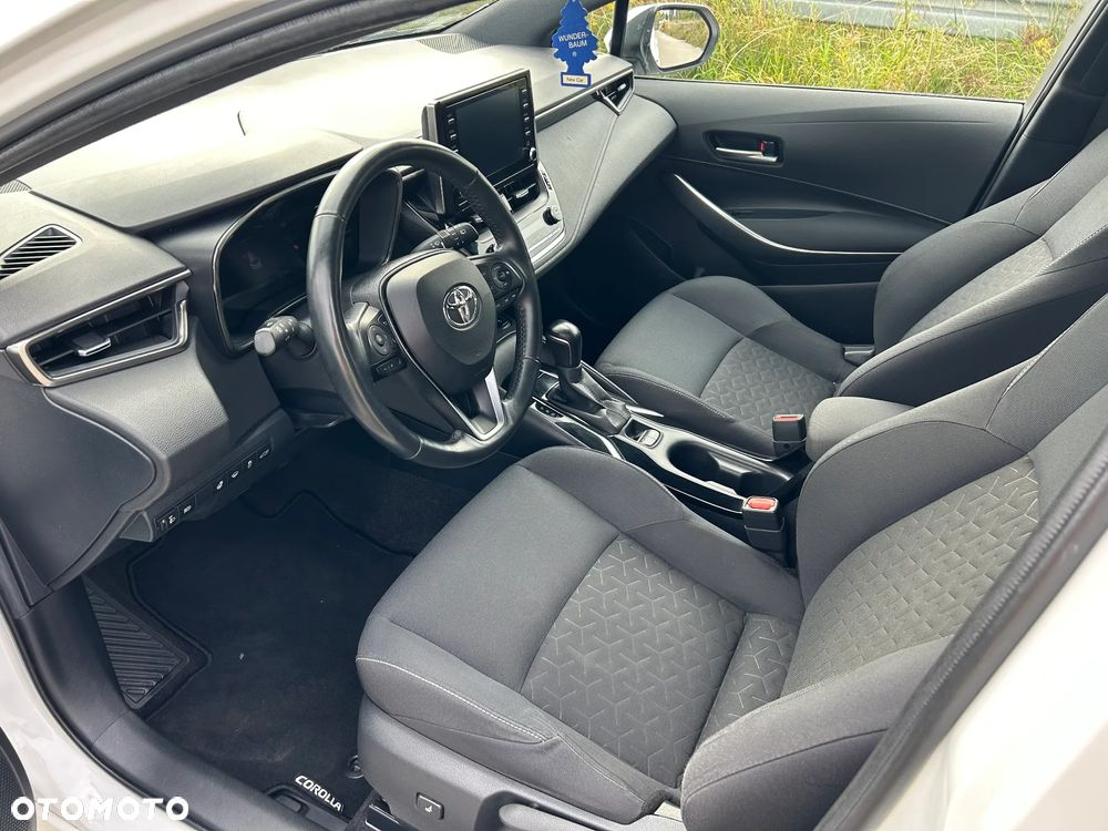 Toyota Corolla 1.8 Hybrid Touring Sports - 8