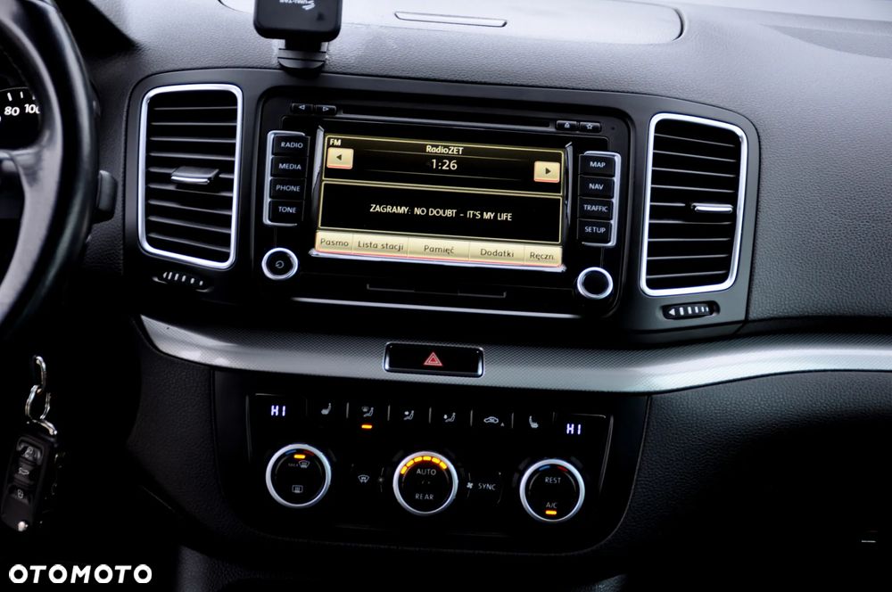 Volkswagen Sharan 2.0 TDI DSG BlueMotion Technology Comfortline - 30