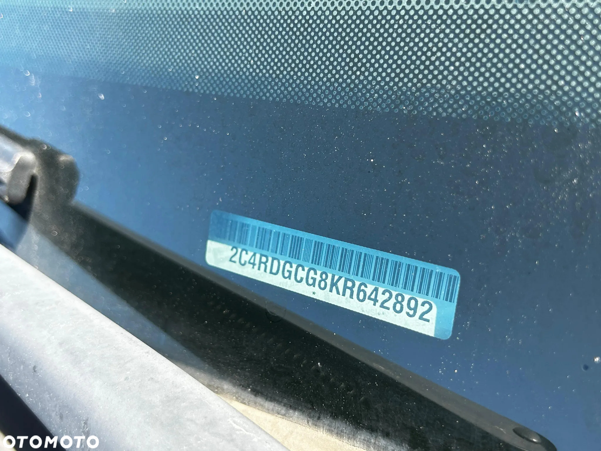 Dodge Grand Caravan - 12