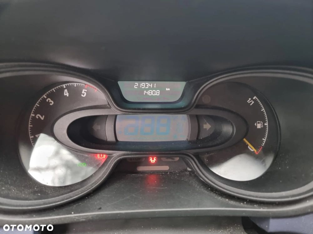 Opel Vivaro-B - 2