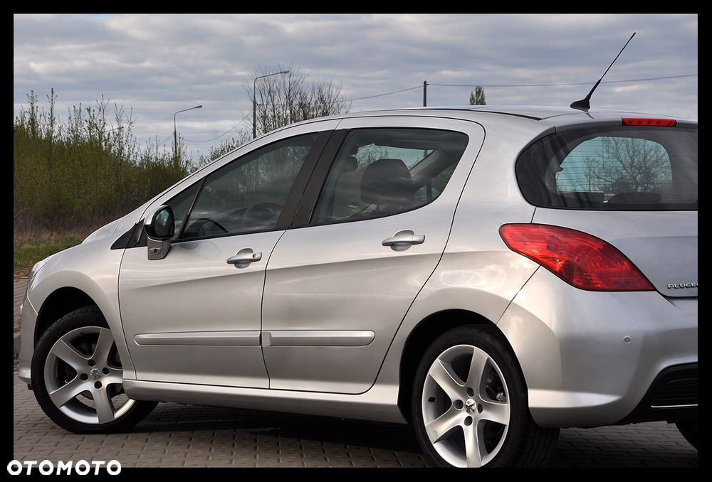 Peugeot 308 120 VTi Premium - 11