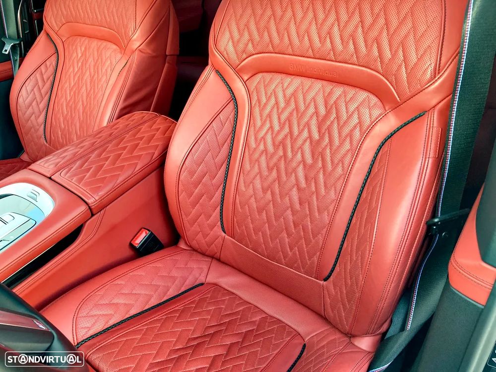 BMW 750 Li xDrive Pack M - 24