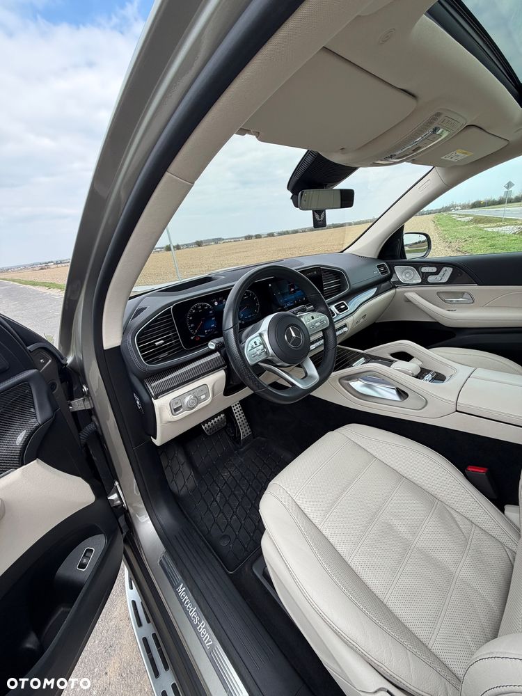 Mercedes-Benz GLS - 15