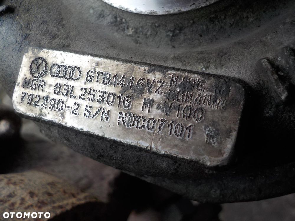 VW T5 2.0 TDI CAA TURBO TURBOSPRĘŻARKA 03L253016M - 5