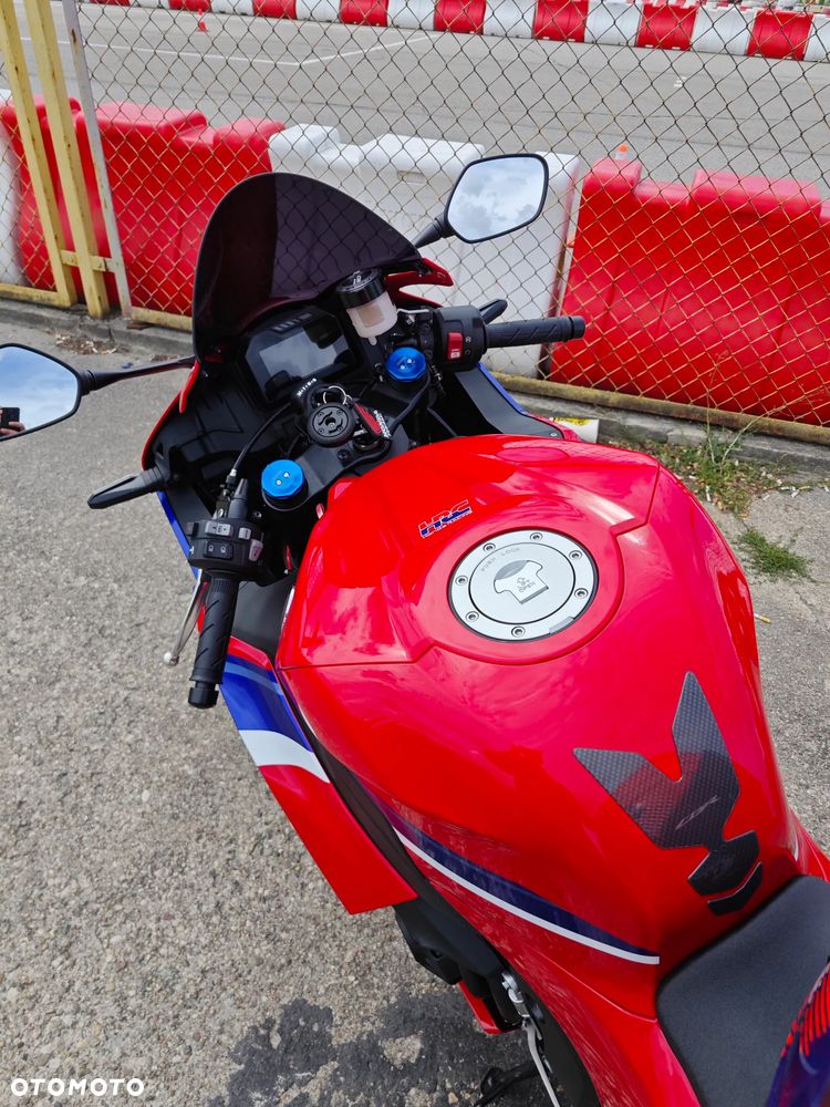Honda CBR - 13