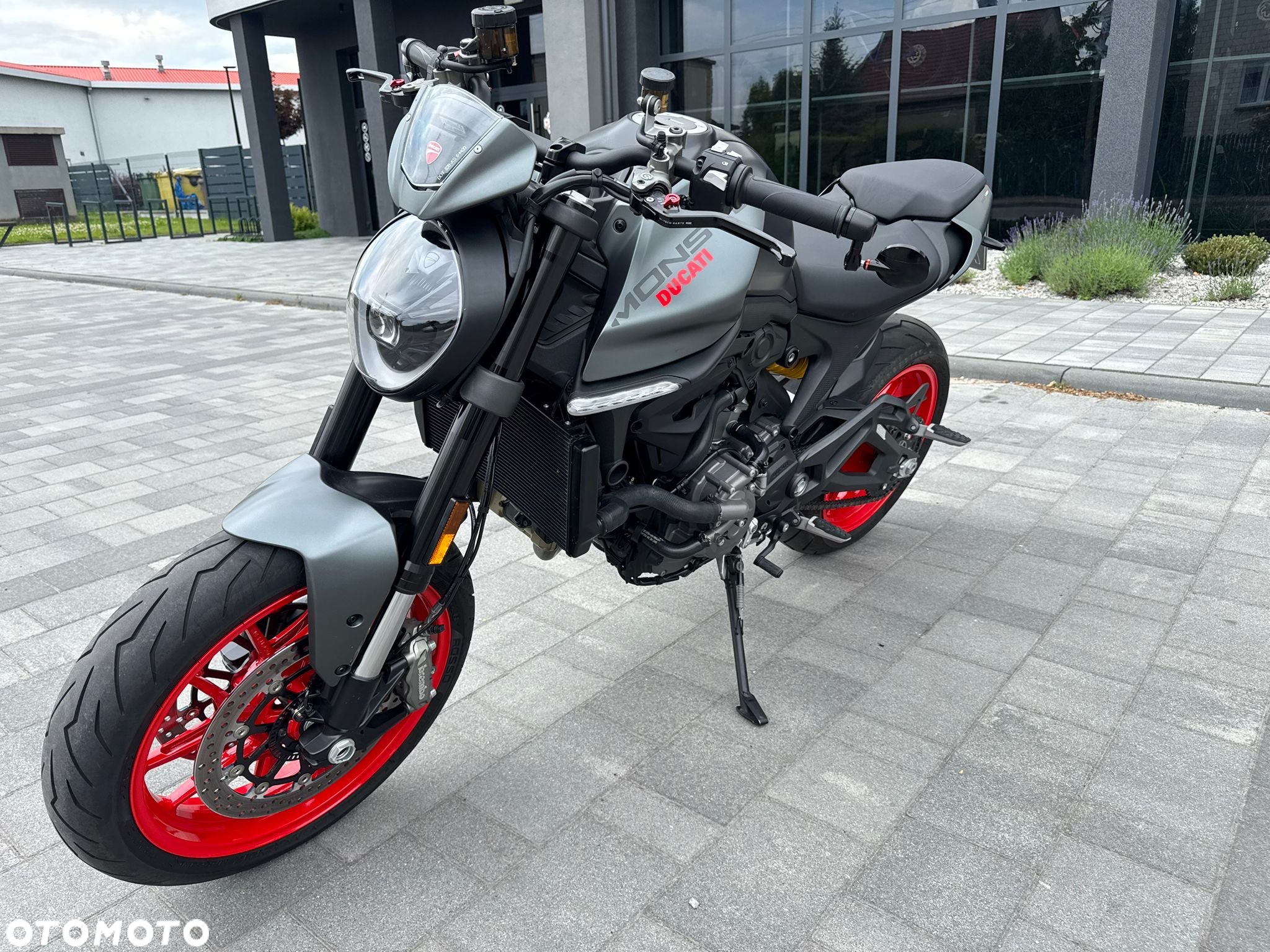 Ducati Monster - 14
