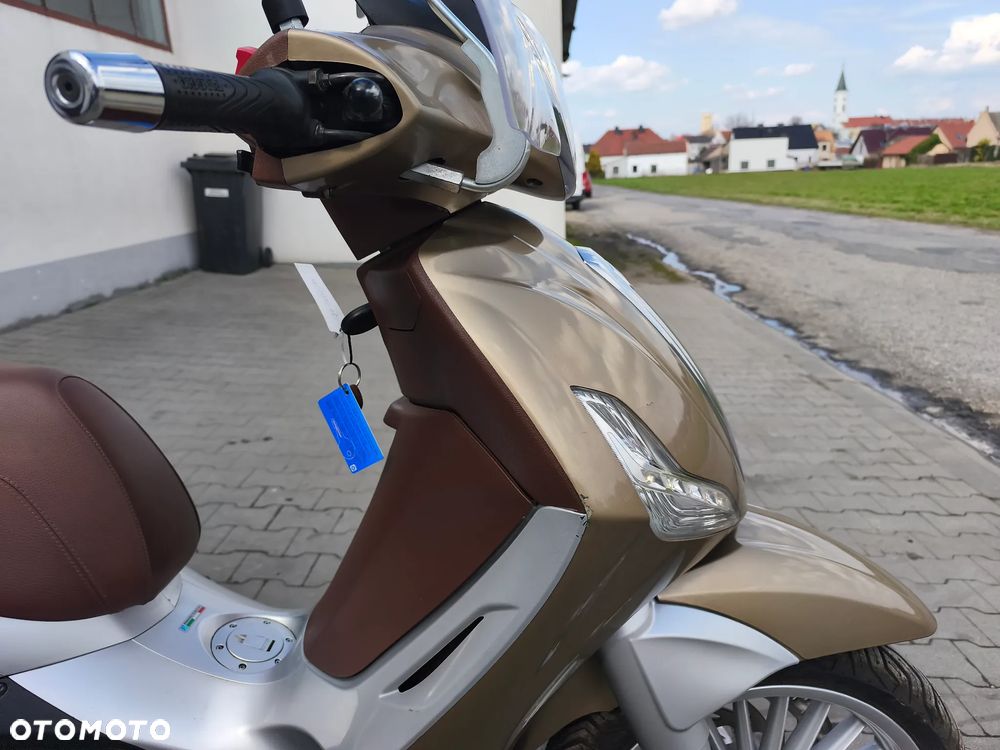 Piaggio Beverly - 18
