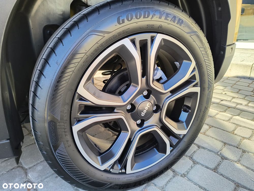 Jeep Avenger 1.2 T3 mHEV Altitude FWD eDCT6 - 5